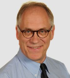 Dr. Axel Nelke
